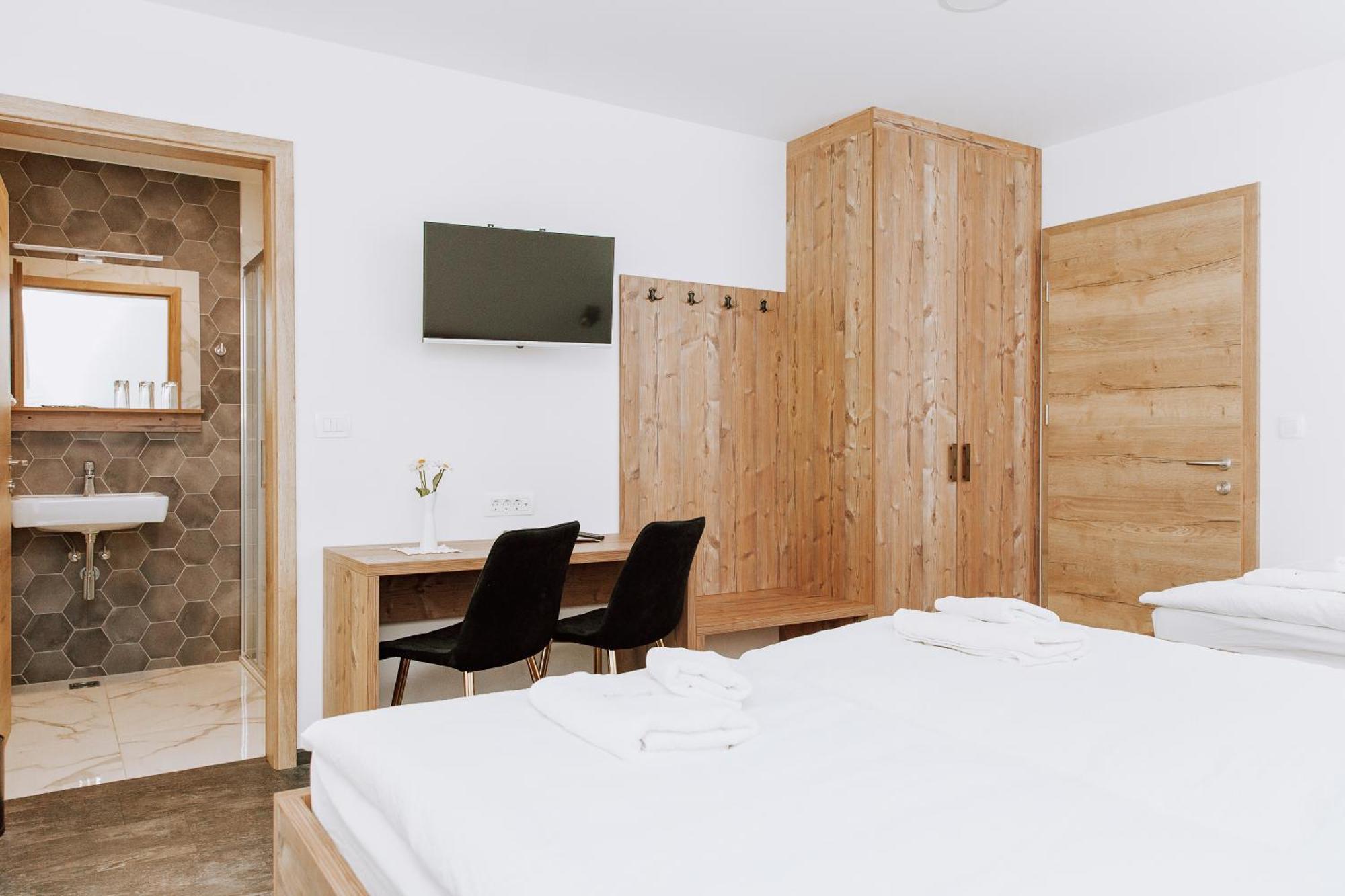 Gostisce Krivograd Hotel Prevalje Room photo